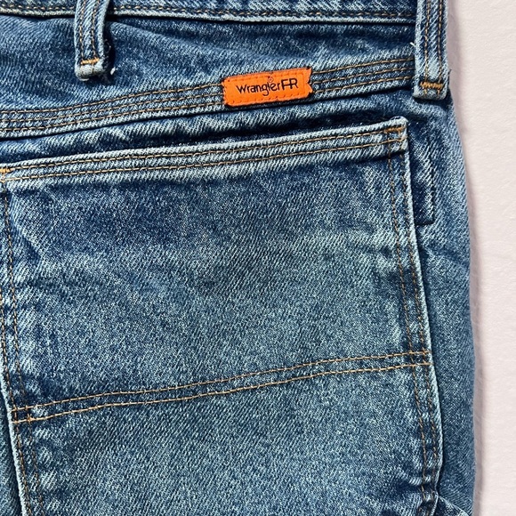 Wrangler FR Riggs workwearRelaxed Medium Wash Jeans 42x30 - Picture 9 of 16